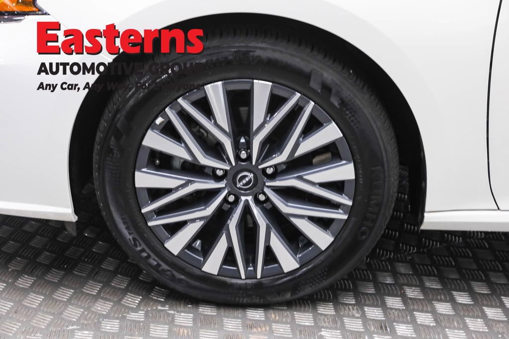 Used 2025 Nissan Altima 2.5 SV image 32