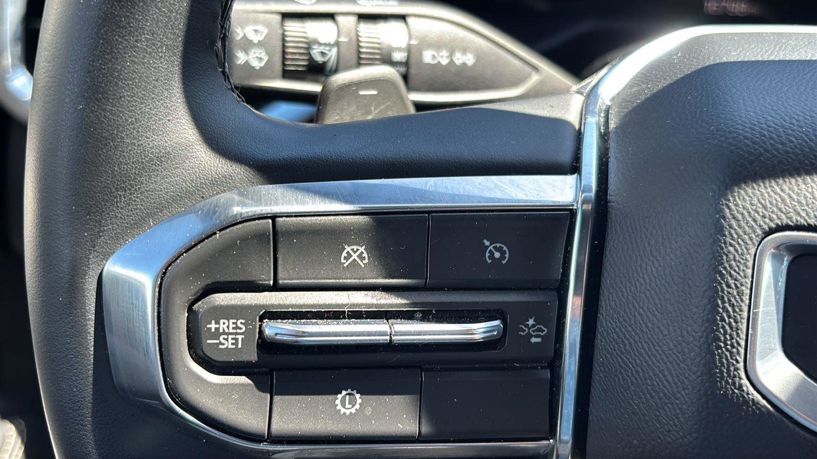 Certified 2025 GMC Acadia Elevation image 28