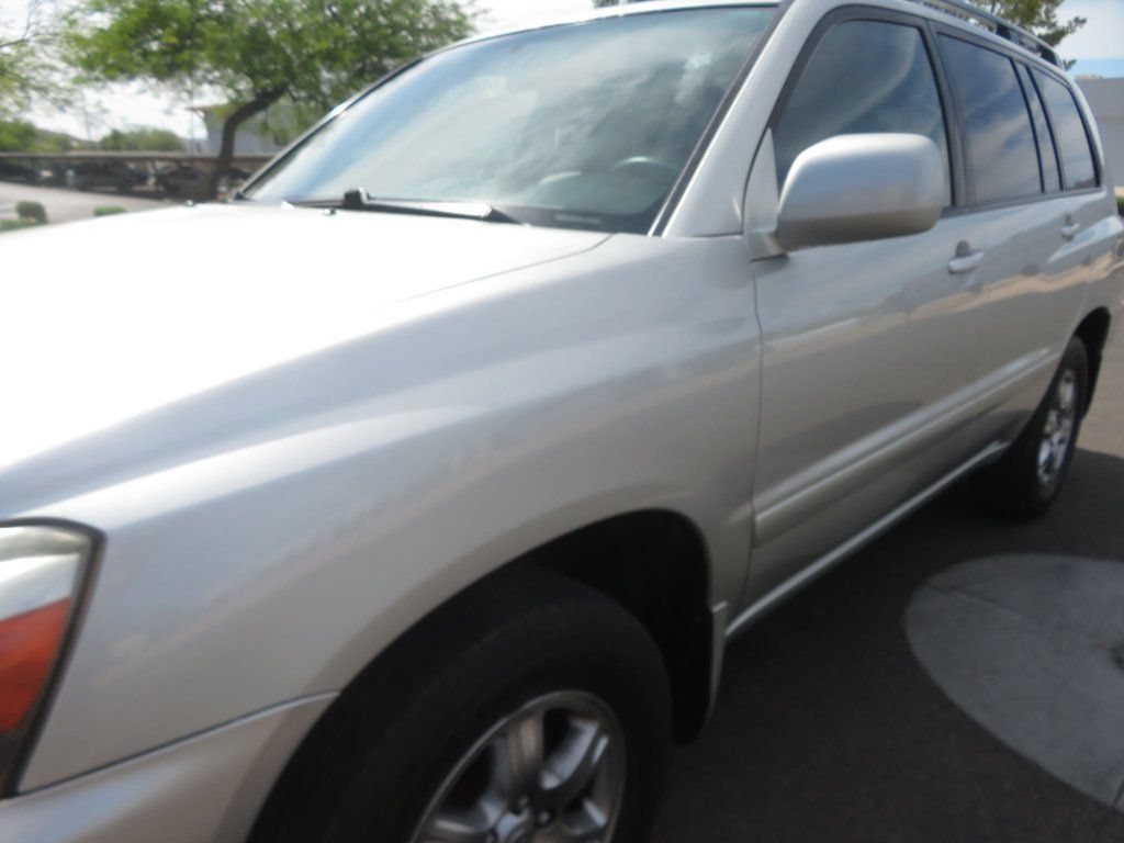 Used 2004 Toyota Highlander 4WD V6 image 8