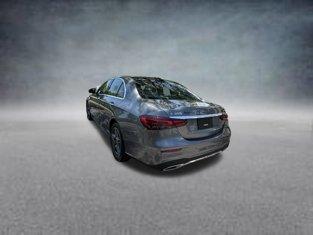 Used 2023 Mercedes-Benz E 350 4MATIC Sedan image 5