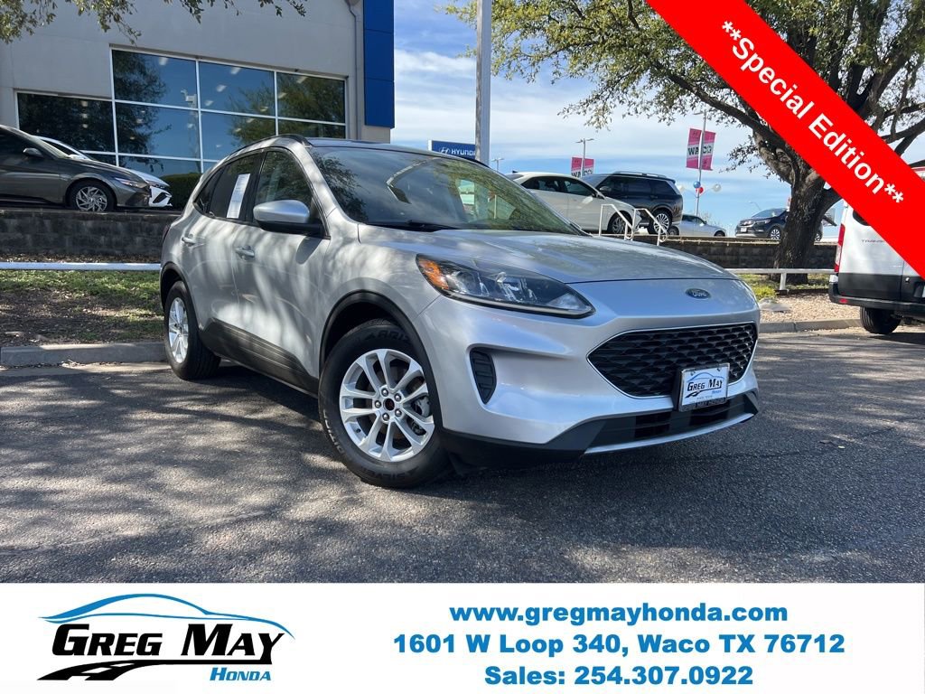 Used 2020 Ford Escape SE image 1