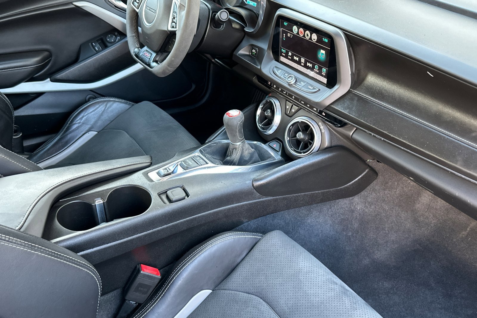 Used 2018 Chevrolet Camaro SS image 18