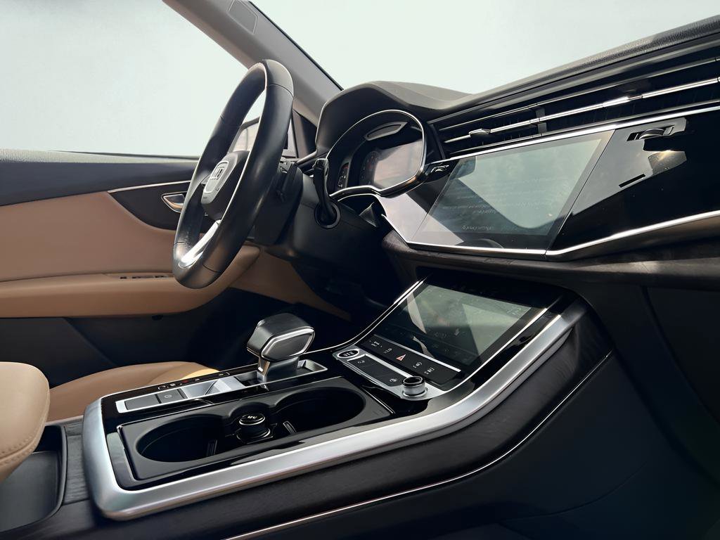 Used 2022 Audi Q8 Premium Plus image 36