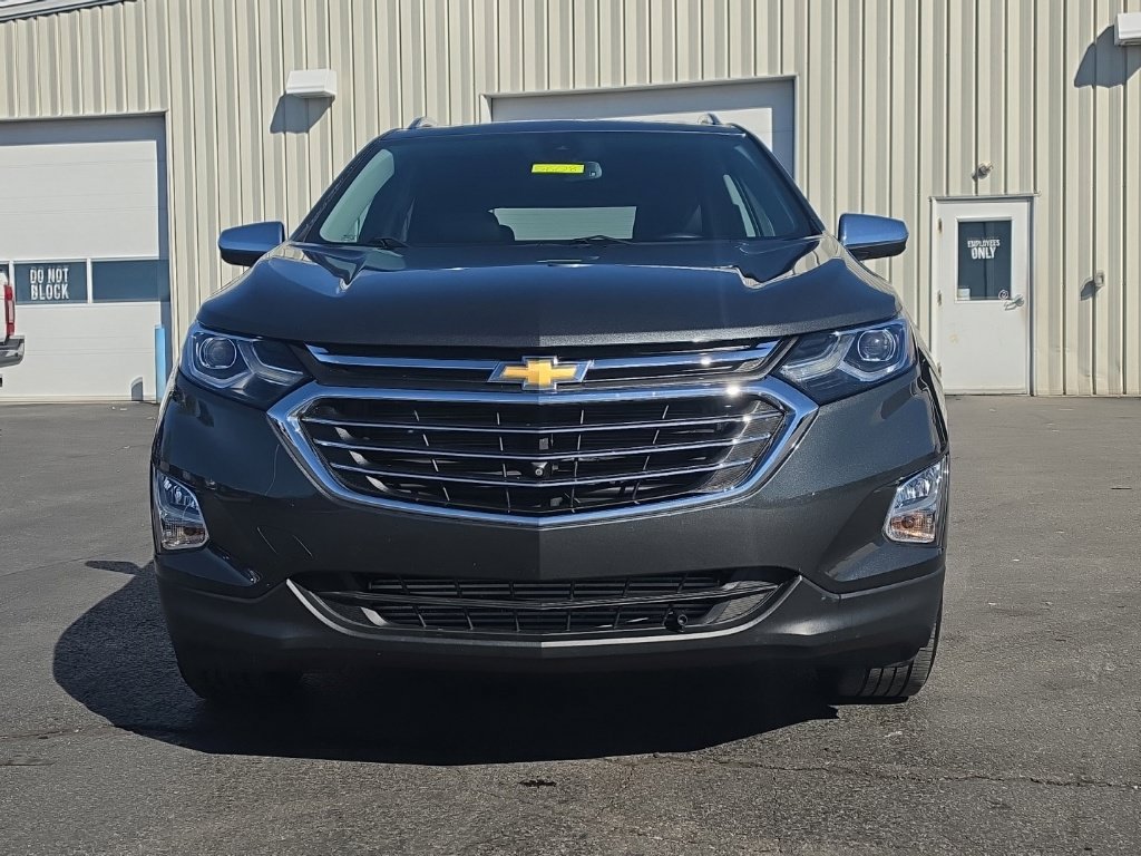 Used 2021 Chevrolet Equinox Premier AWD/4WD image 2