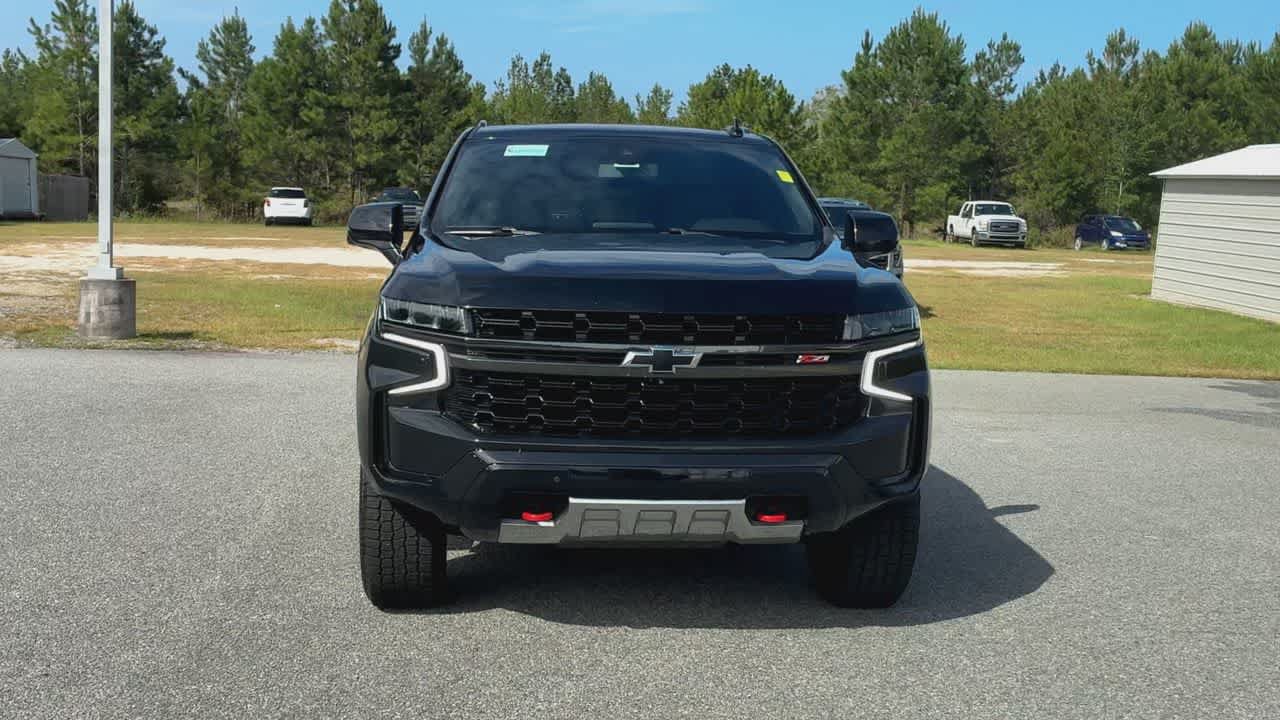 Used 2021 Chevrolet Tahoe Z71 w/ Luxury Package AWD/4WD image 3