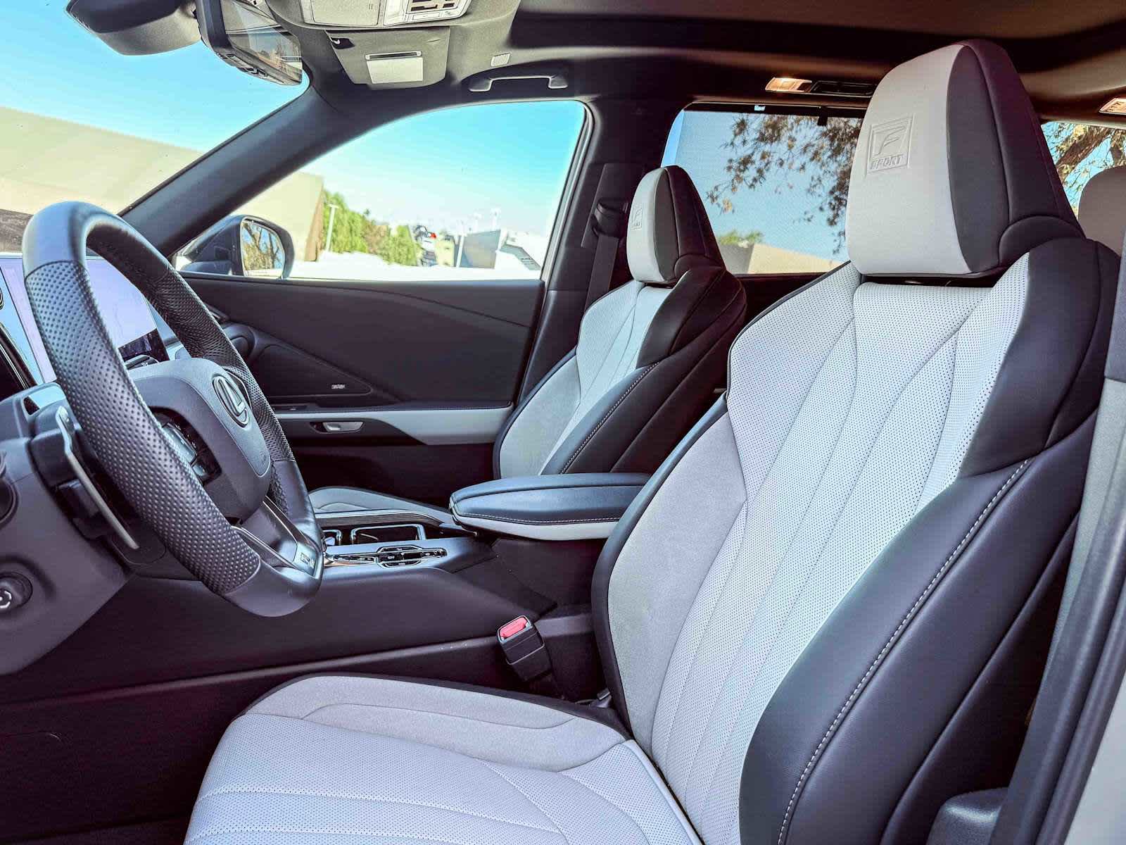 New 2026 Lexus TX 500h AWD image 17