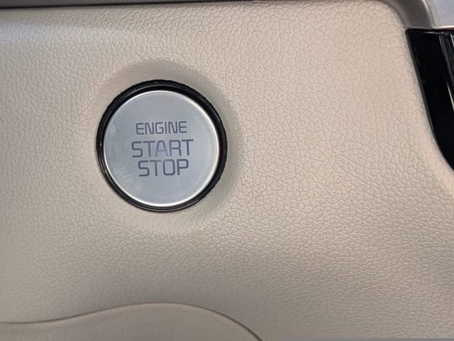 Used 2025 Kia Sorento EX w/ Panoramic Sunroof Package FWD image 33