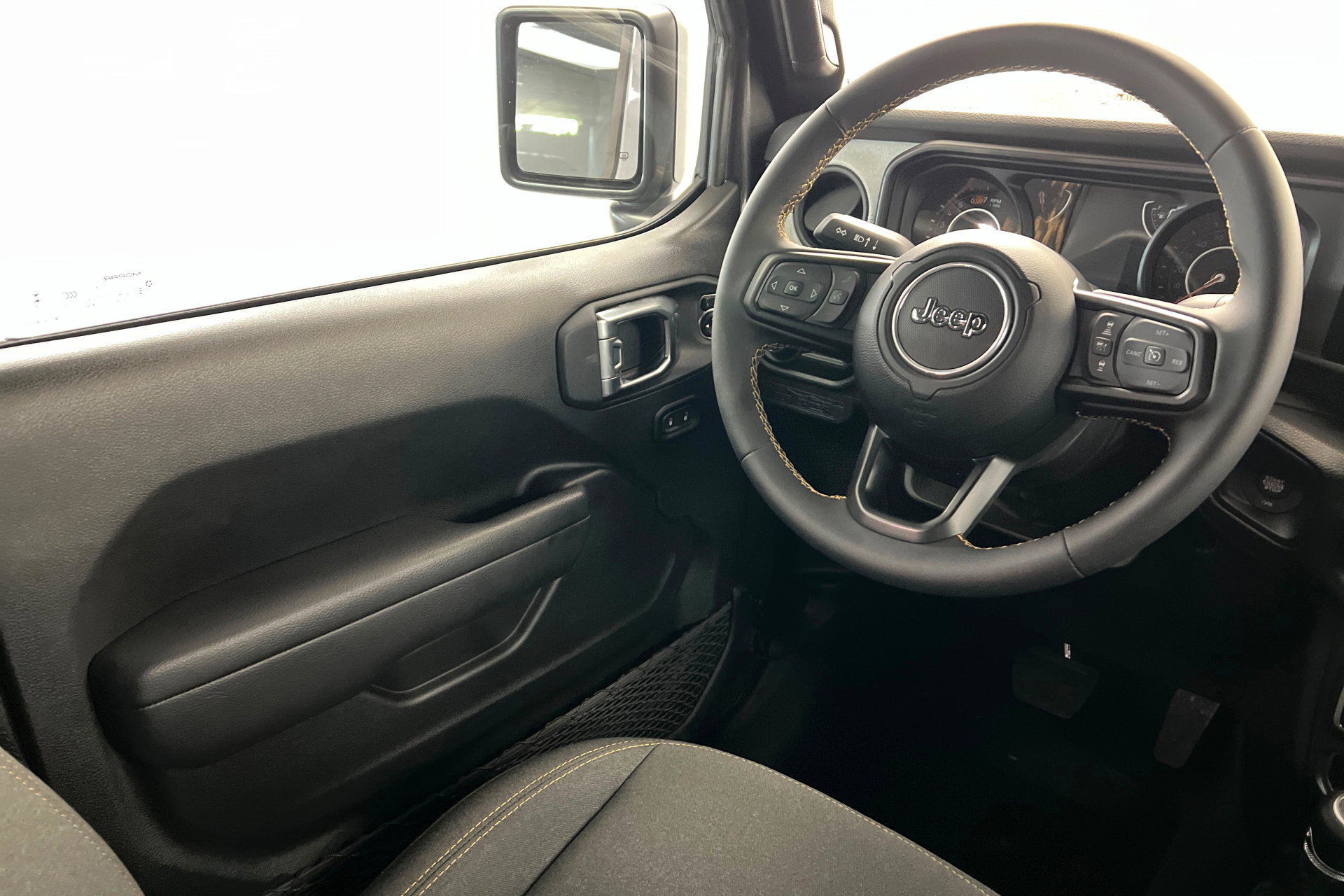 Certified 2024 Jeep Wrangler Sport S image 11