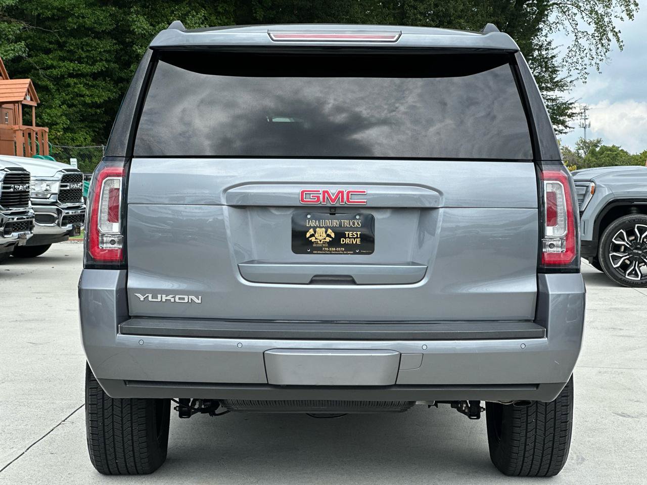 Used 2020 GMC Yukon SLE RWD image 6