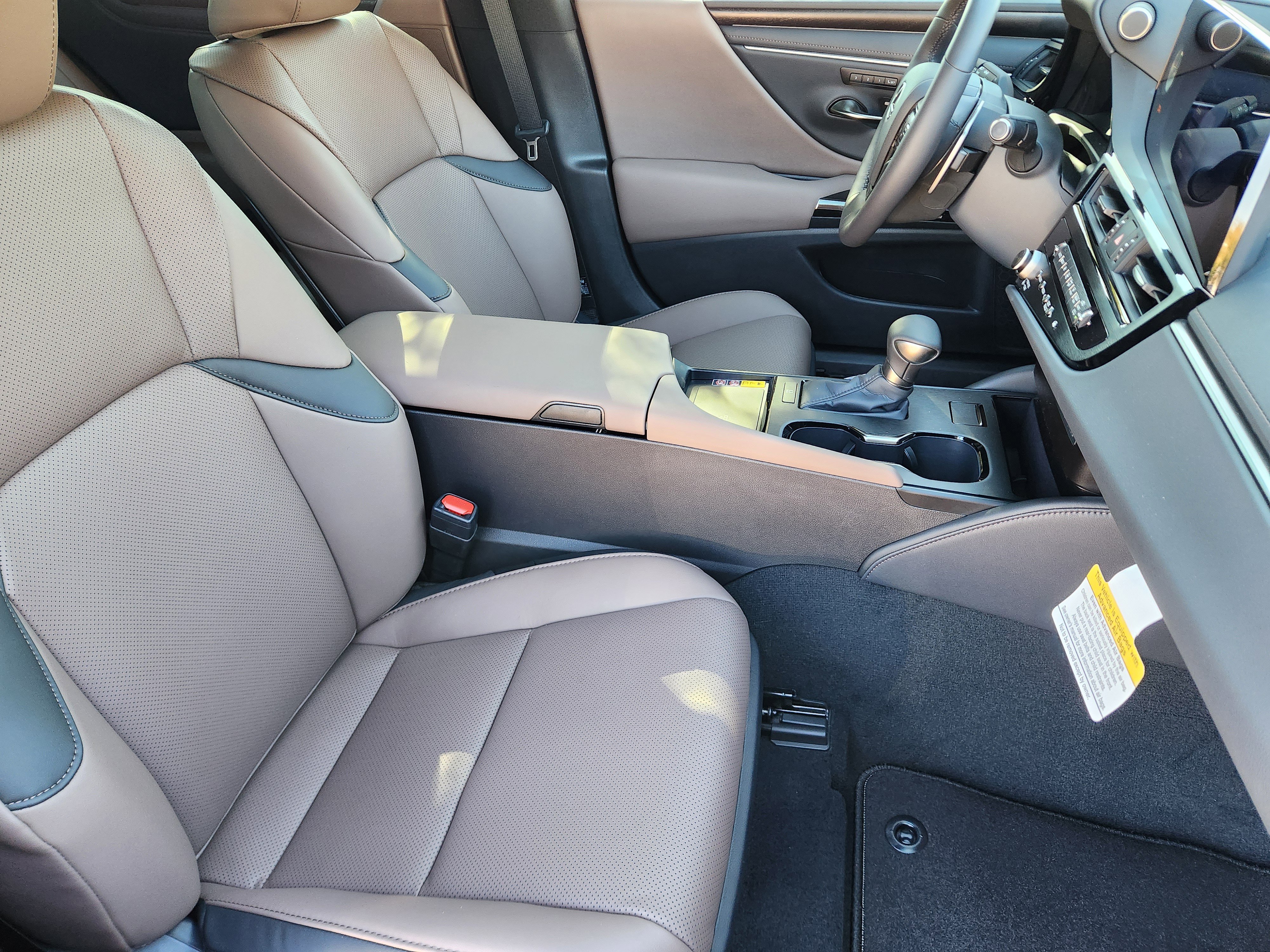 New 2025 Lexus ES 350 w/ Premium Package image 10