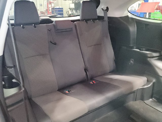 Used 2023 Toyota Highlander L FWD image 22