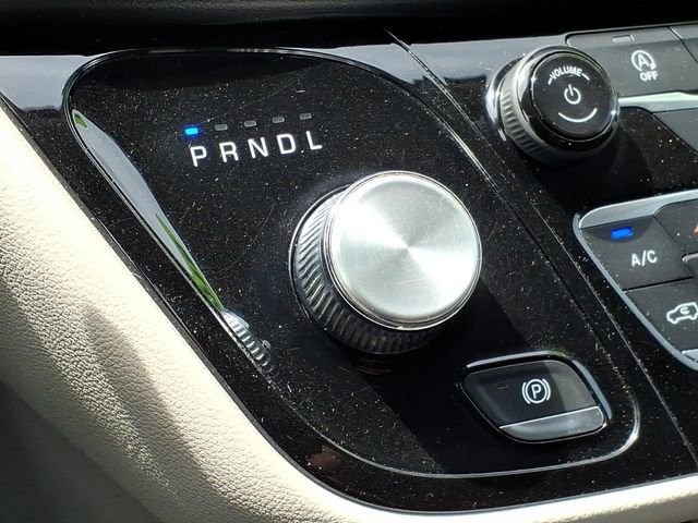 Used 2018 Chrysler Pacifica Touring-L Plus FWD image 30