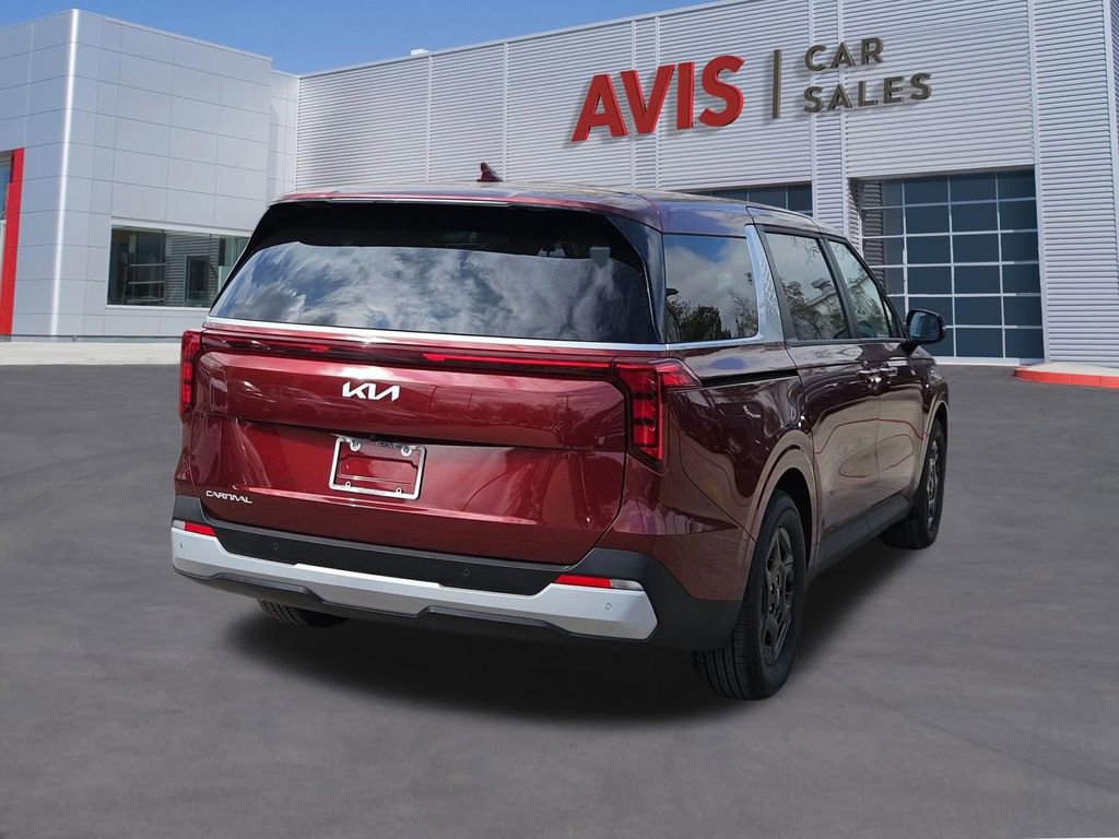 Used 2025 Kia Carnival image 6