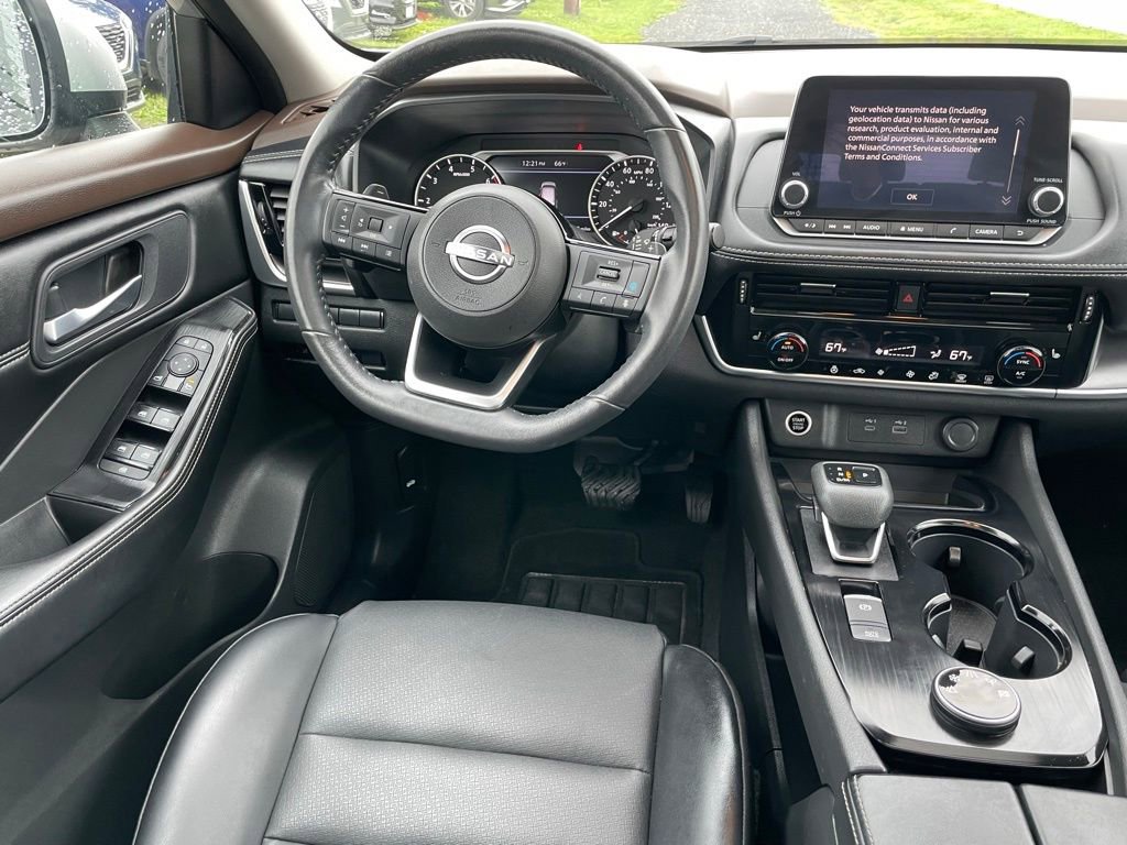 Certified 2023 Nissan Rogue SV w/ SV Premium B Package AWD/4WD image 11