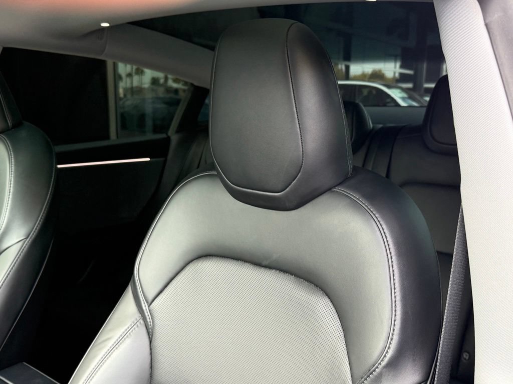 Used 2024 Tesla Model 3 Standard Range RWD image 3