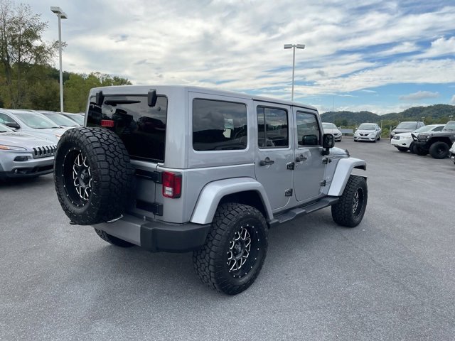 Used 2017 Jeep Wrangler Unlimited Sahara w/ Dual Top Group image 8