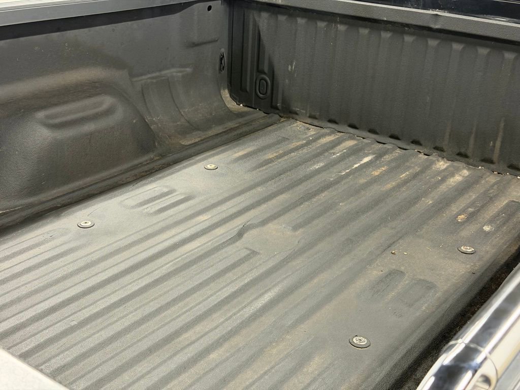 Used 2015 Ford F250 Lariat w/ Lariat Interior Package image 19