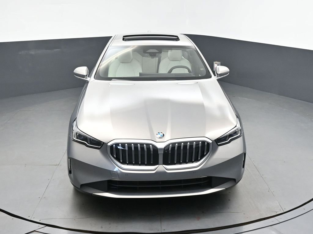 New 2026 BMW 530i xDrive w/ Premium Package AWD/4WD image 37