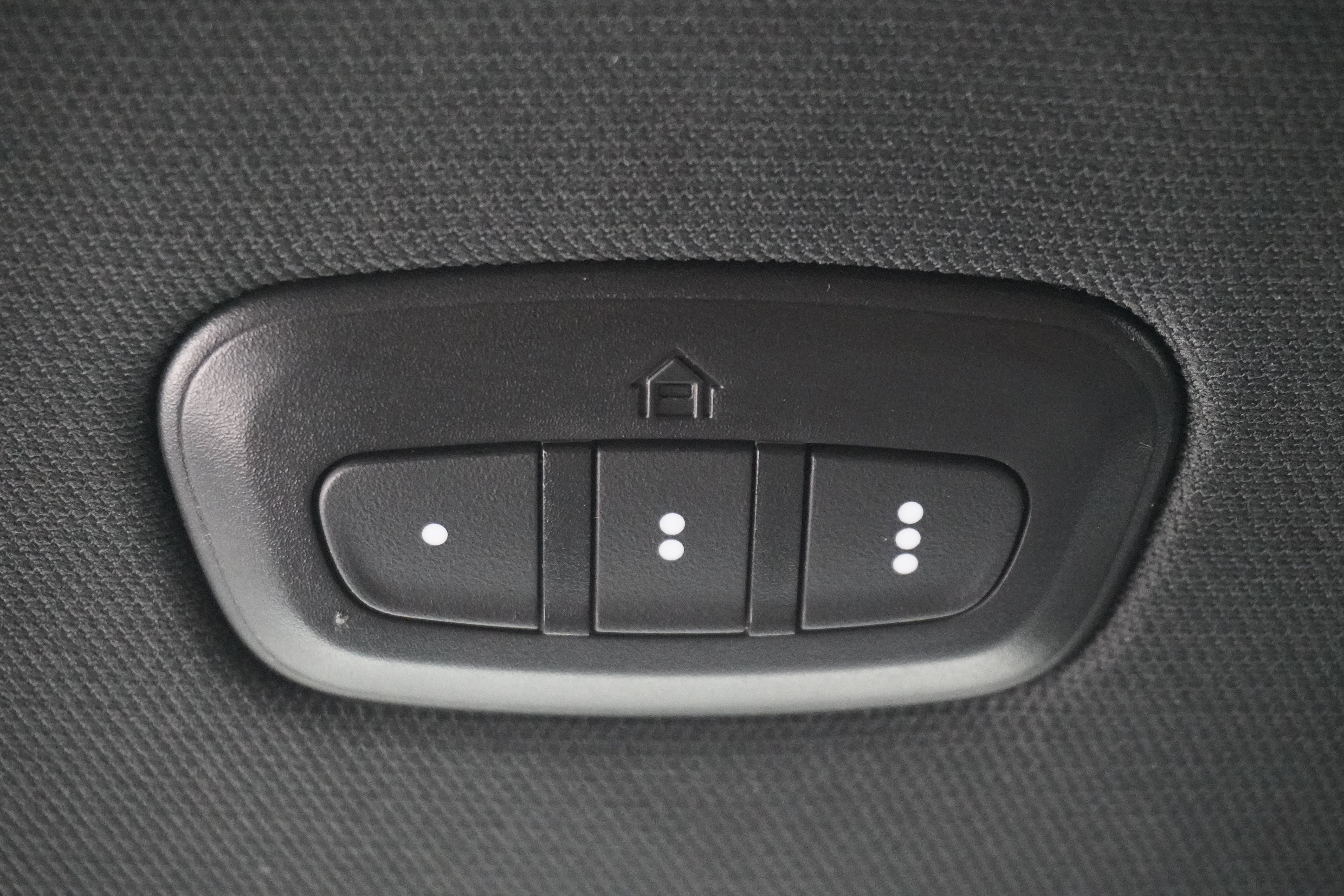 Used 2023 RAM 1500 Laramie AWD/4WD image 28