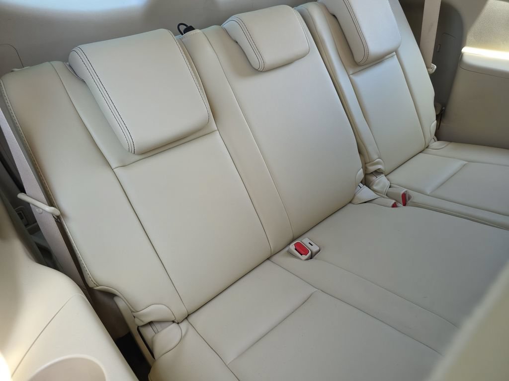 Used 2015 Toyota Highlander XLE AWD/4WD image 18