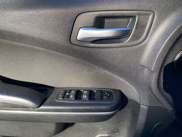 Used 2015 Dodge Charger SE w/ Popular Equipment Group RWD image 18