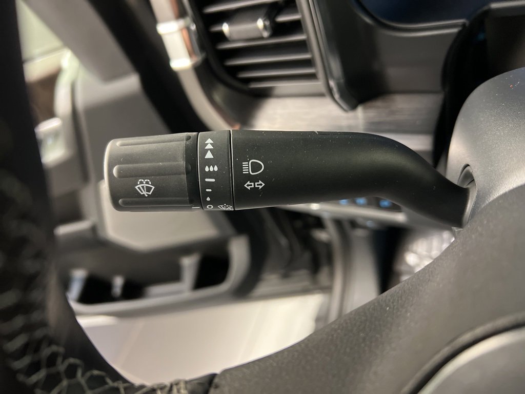 New 2026 Ford F350 Lariat w/ Black Appearance Package image 24