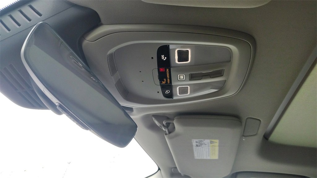 New 2026 Volvo XC90 T8 Plus w/ Protection Package Premier image 25