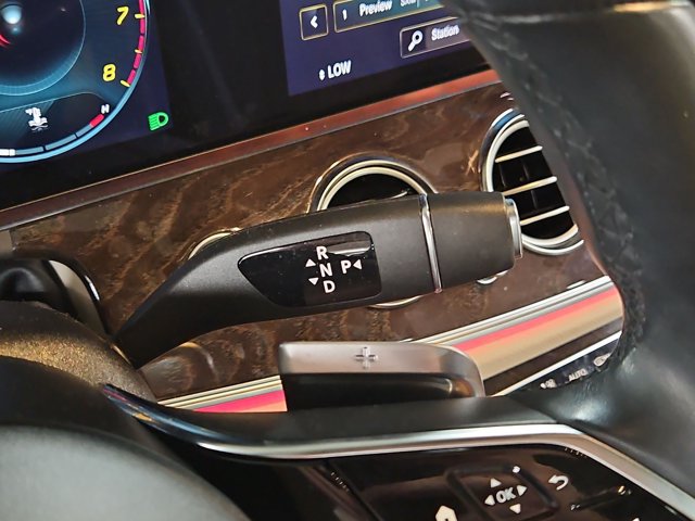 Used 2023 Mercedes-Benz E 350 4MATIC Sedan image 11