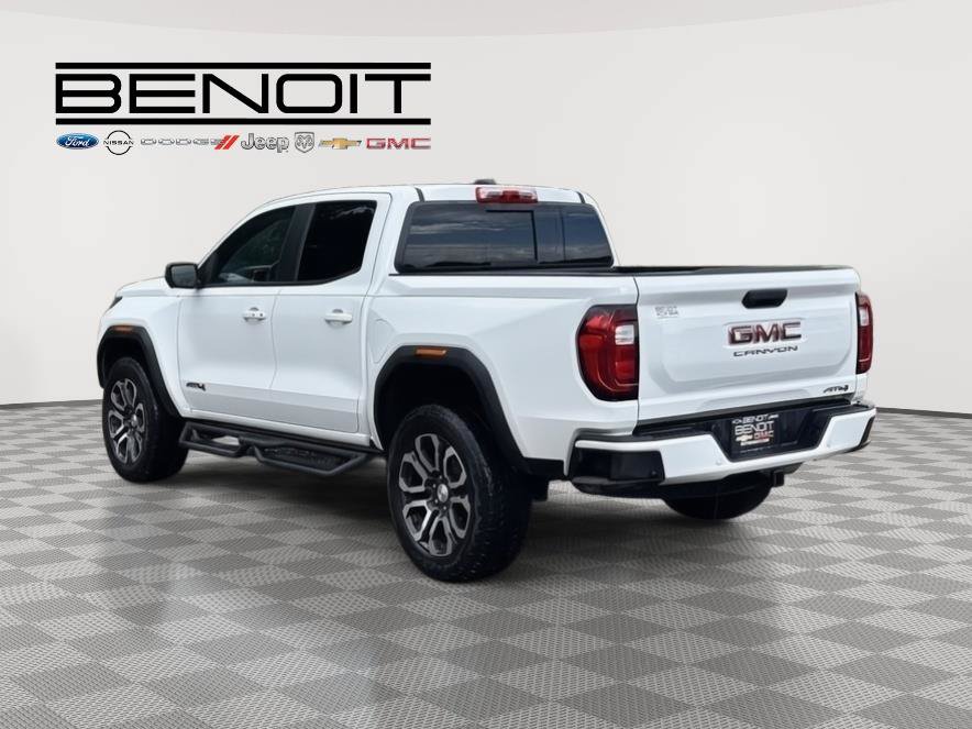 Used 2024 GMC Canyon AT4 w/ AT4 Premium Package AWD/4WD image 7