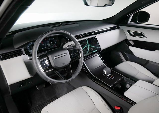 New 2026 Land Rover Range Rover Velar Dynamic SE image 15
