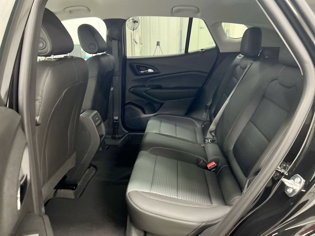 New 2026 Chevrolet Trax LT w/ LT Convenience Package FWD image 22
