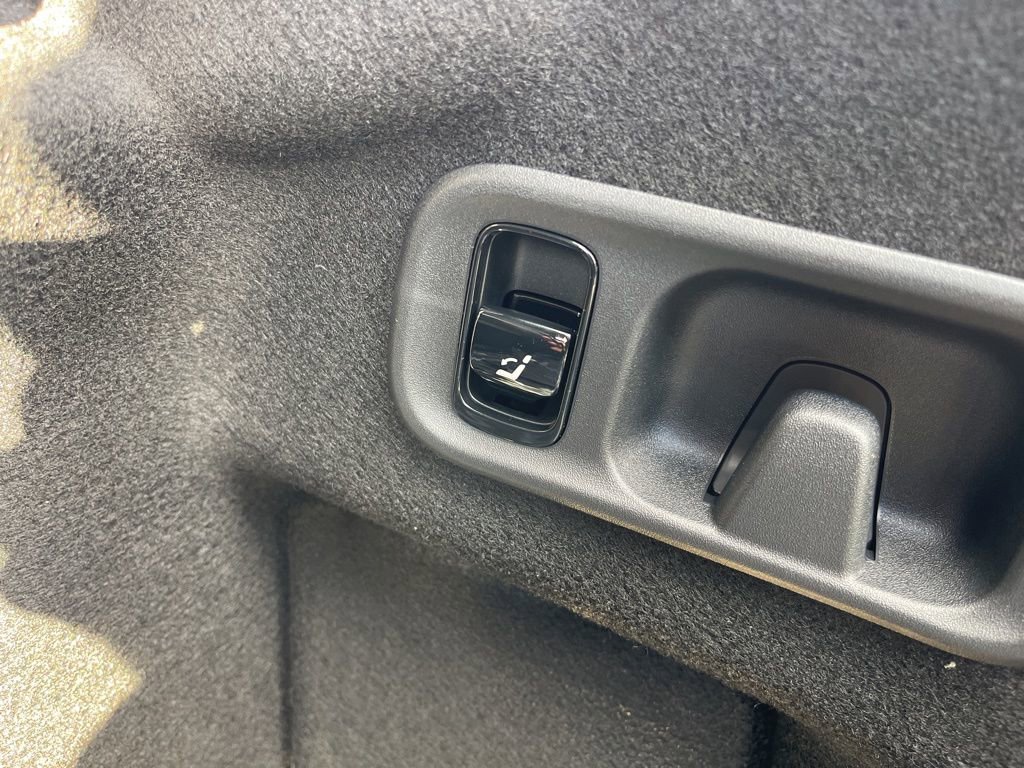 New 2026 Mercedes-Benz C 300 4MATIC Sedan image 27