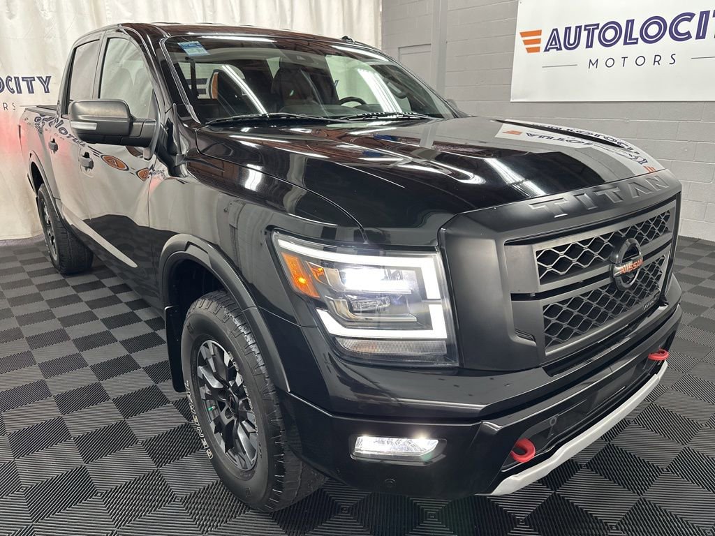 Used 2020 Nissan Titan PRO-4X w/ Pro-4x Convenience Package AWD/4WD image 2