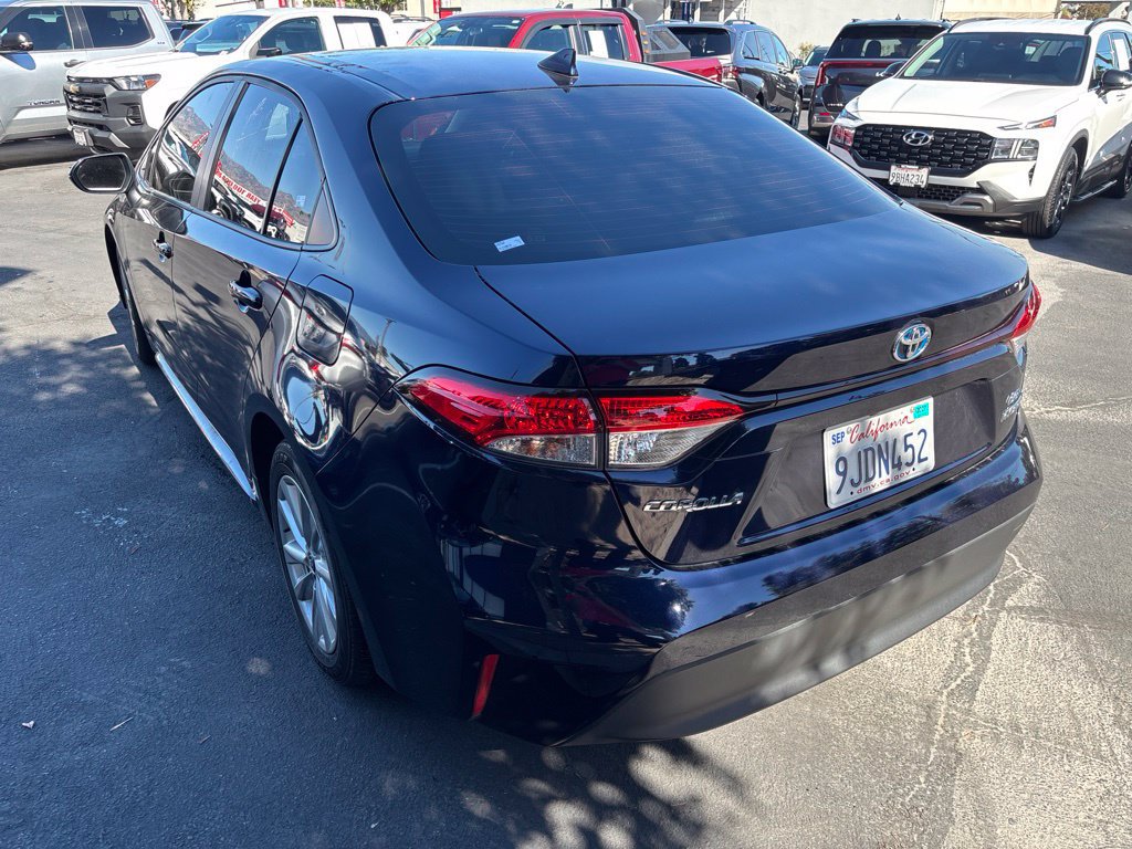 Used 2015 Toyota Prius V Two FWD image 6