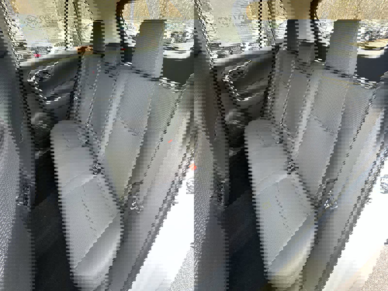 Certified 2025 Toyota RAV4 LE image 38