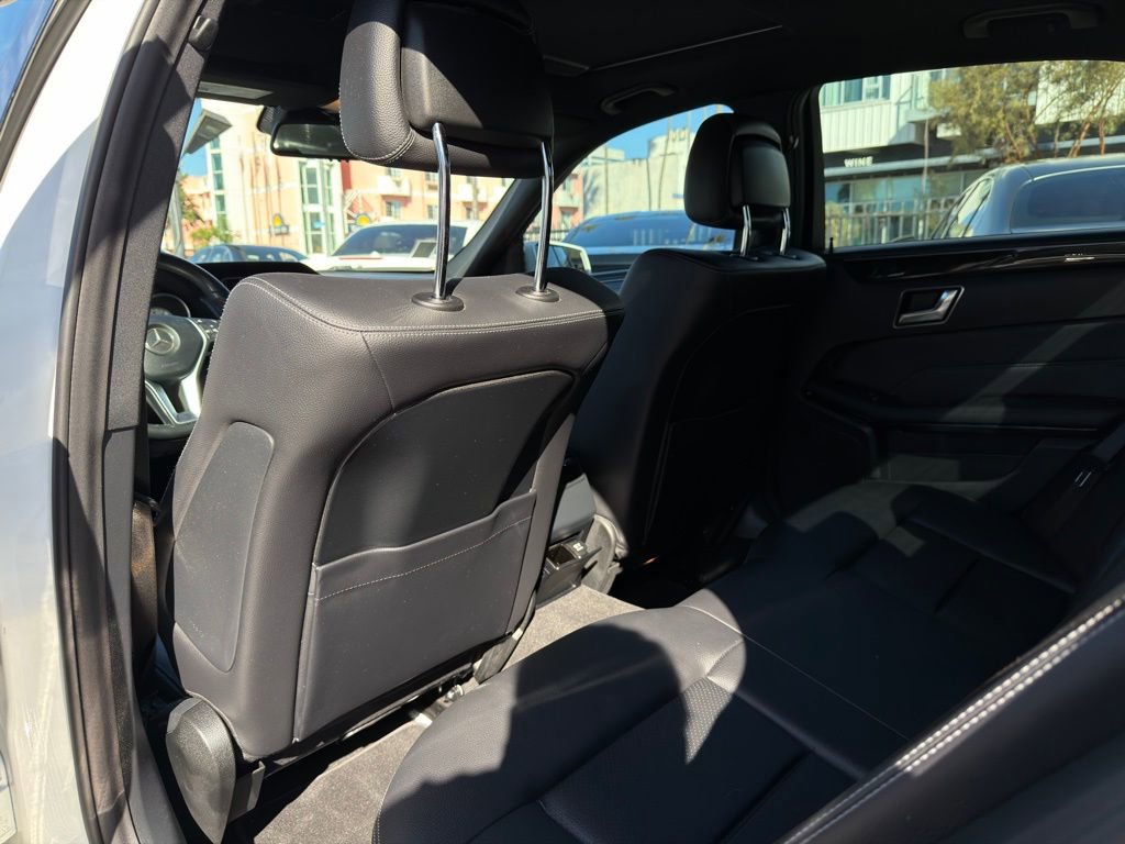 Used 2016 Mercedes-Benz E 350 Sedan image 53