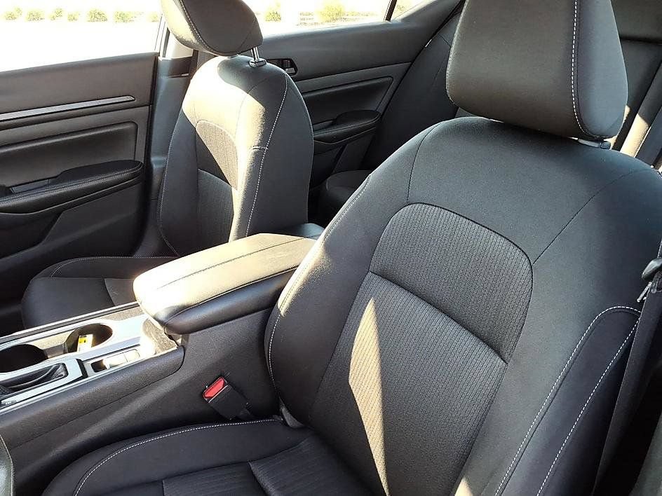 Used 2024 Nissan Altima 2.5 SV AWD/4WD image 16