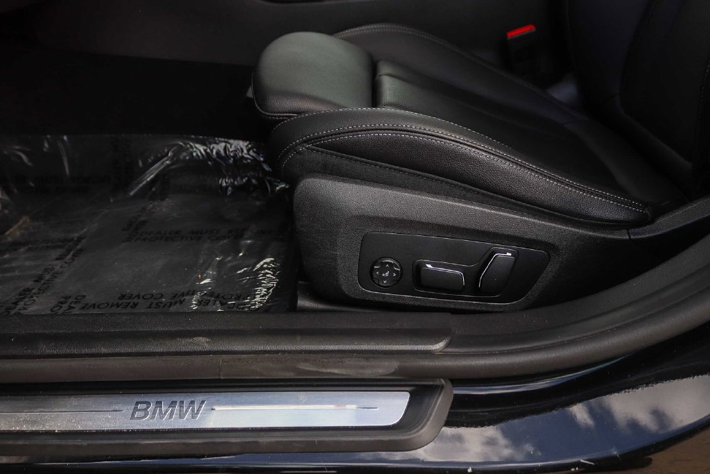 Used 2026 BMW 330i Sedan RWD image 21