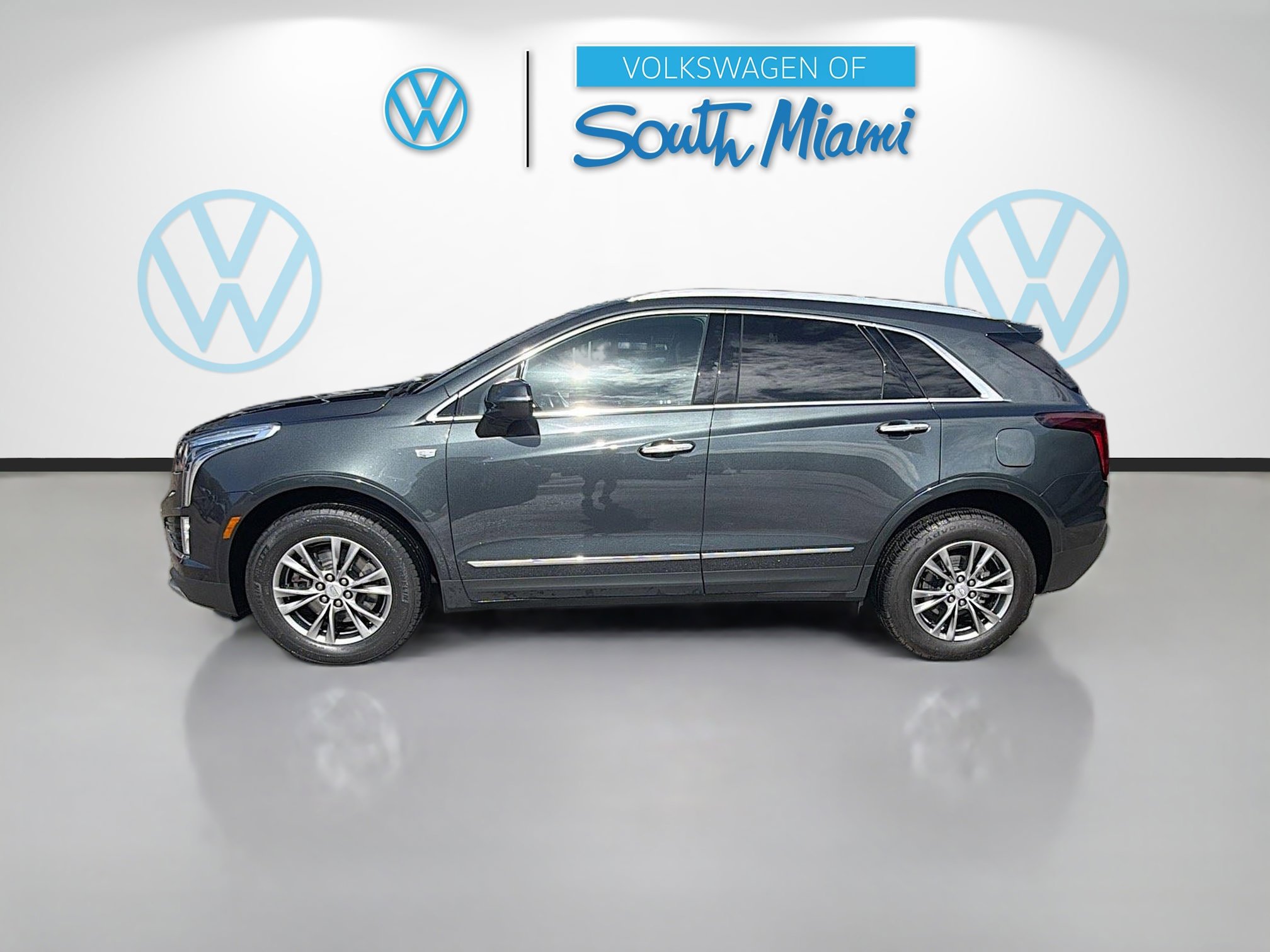 Used 2023 Cadillac XT5 Premium Luxury image 4