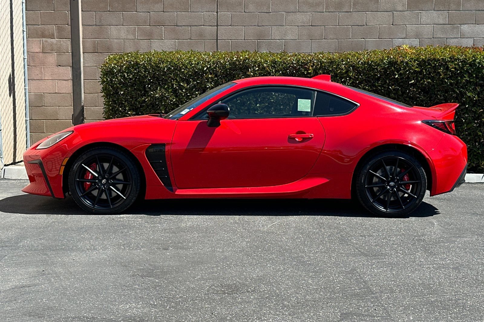 Used 2024 Toyota GR86 Premium w/ Performance Package RWD image 7