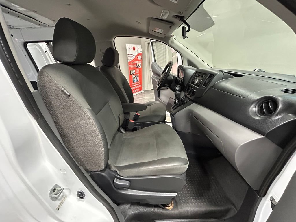 Used 2015 Nissan NV200 SV w/ Back Door Glass Package FWD image 33