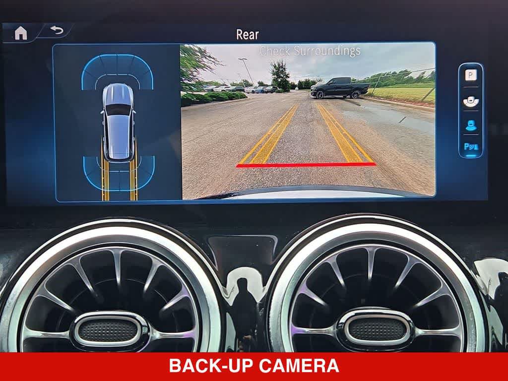 Used 2025 Mercedes-Benz GLB 250 image 28