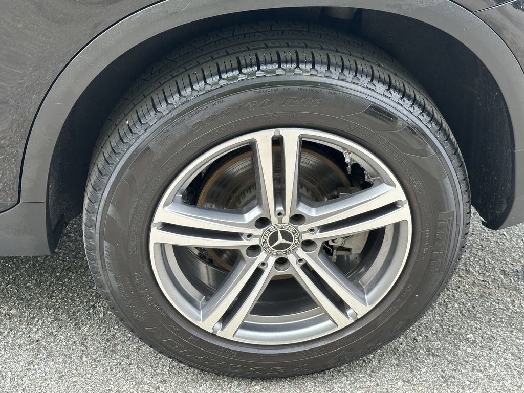 Certified 2022 Mercedes-Benz GLC 300 4MATIC w/ Multimedia Package Lite image 23