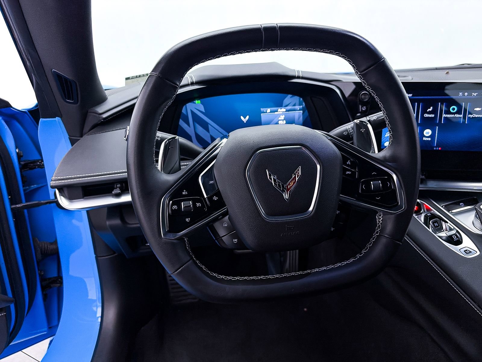 Used 2024 Chevrolet Corvette Stingray Coupe w/ 1LT image 32