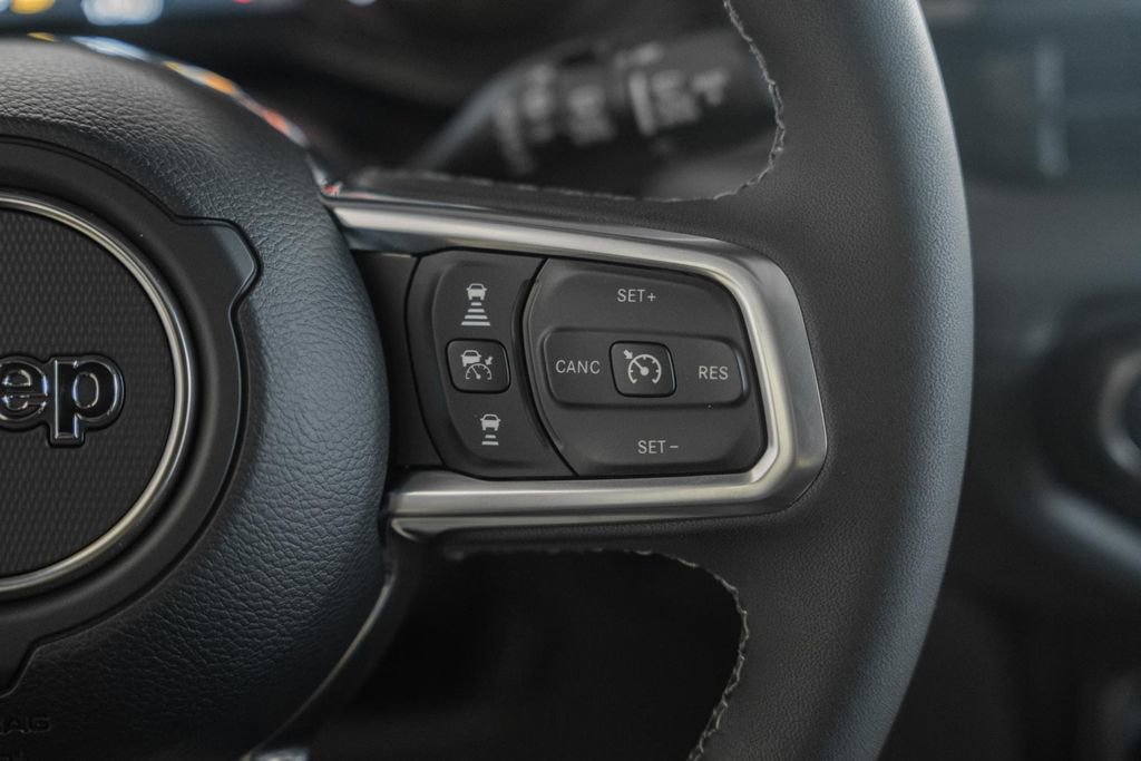 New 2026 Jeep Wrangler Unlimited Sahara AWD/4WD image 30