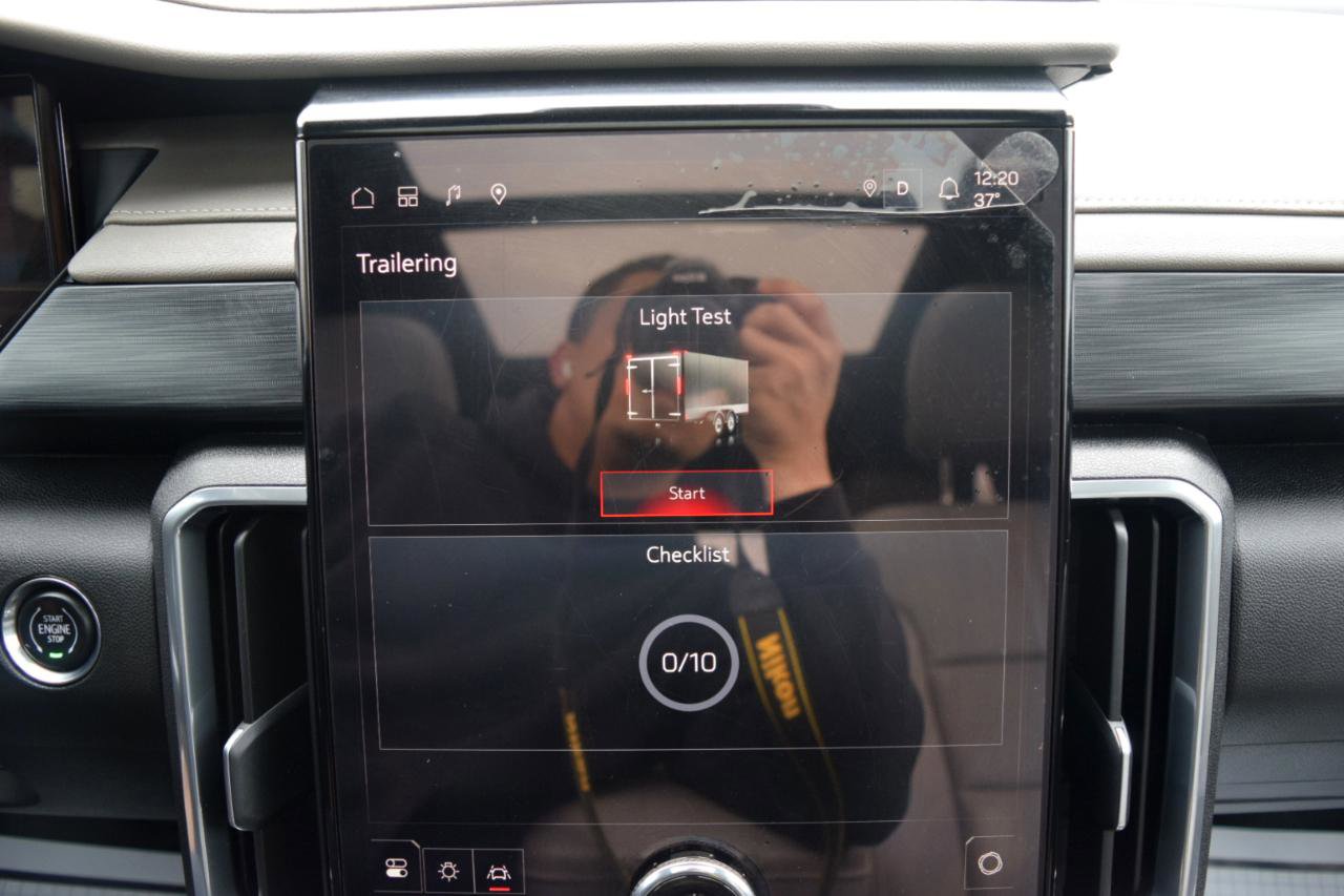 Used 2025 GMC Acadia Elevation w/ Elevation Premium Package image 37