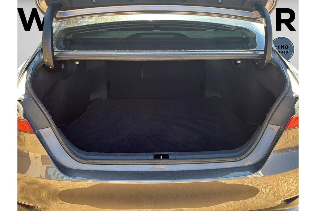 Used 2021 Toyota Camry LE FWD image 21