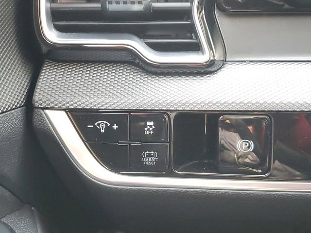 Certified 2023 Kia Sportage LX image 17