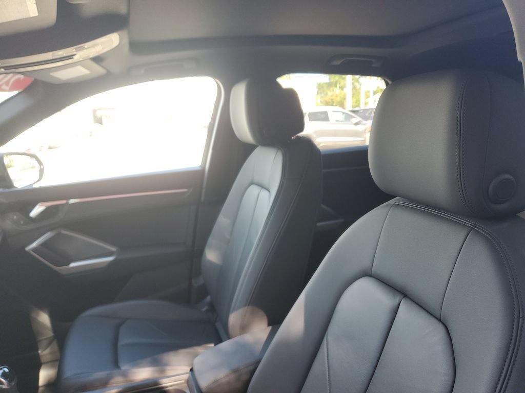 Used 2020 Audi Q3 2.0T Premium Plus AWD/4WD image 23