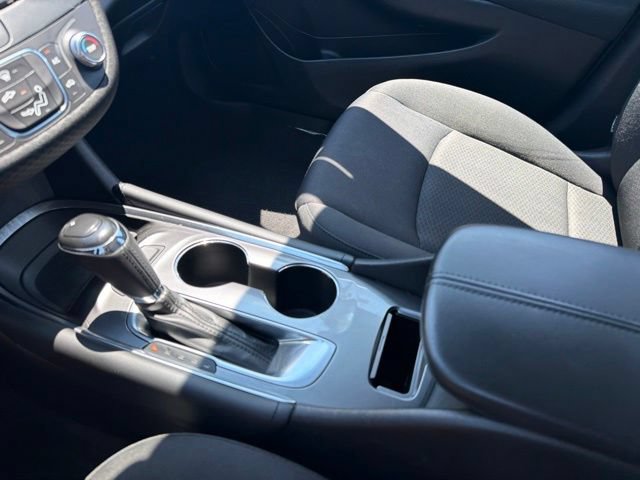 Used 2016 Chevrolet Malibu LT FWD image 36